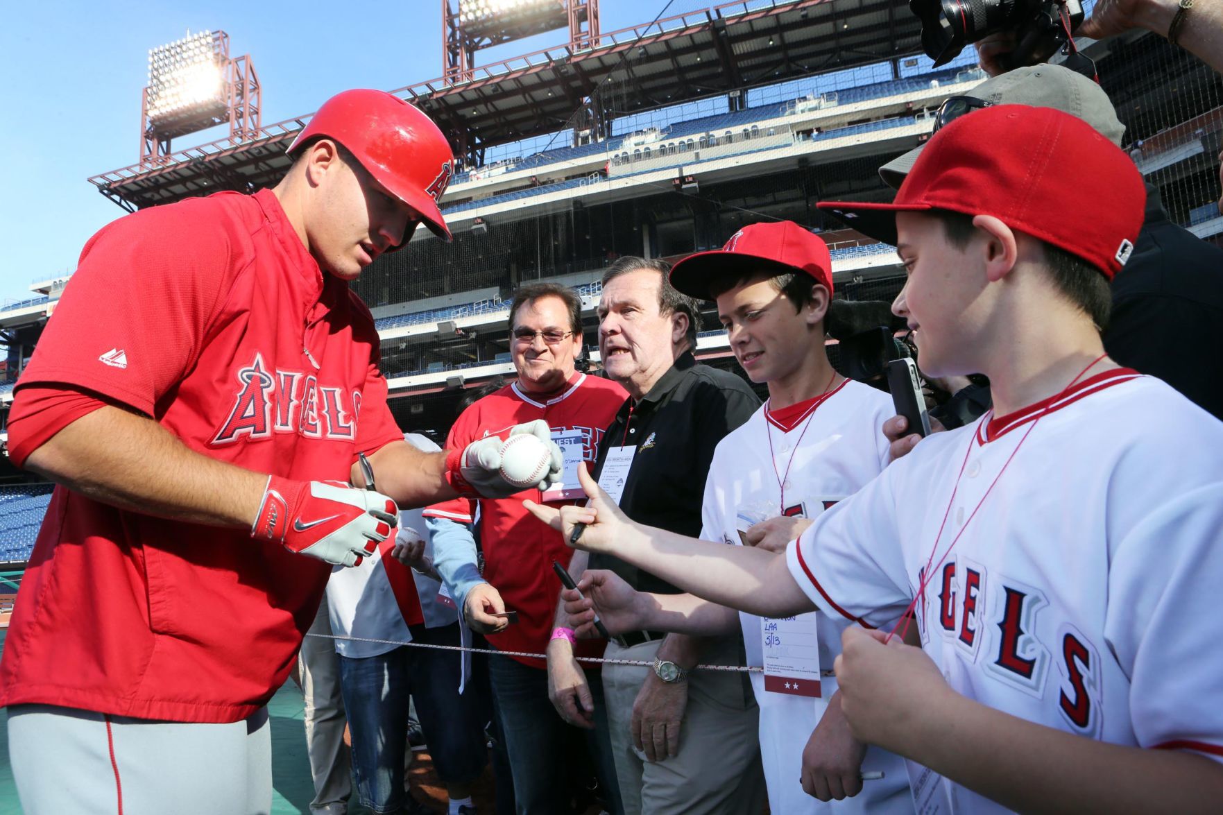PHILLIES MIKE TROUT